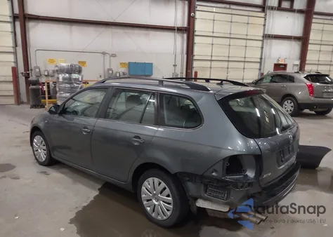 2014 Volkswagen Jetta Sportwagen 2.5L S from USA, damaged, VIN 3VWPP7AJ7EM601806